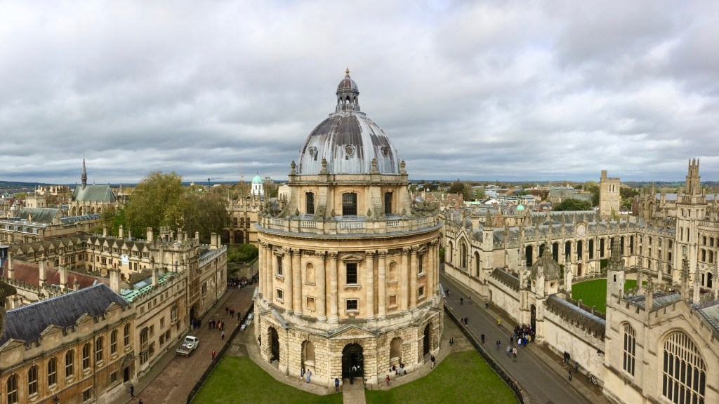 Ici Loin Du Monde&nbsp;Réel